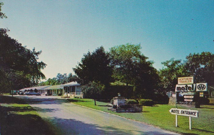 Northern Traveler Motel - Vintage Postcard